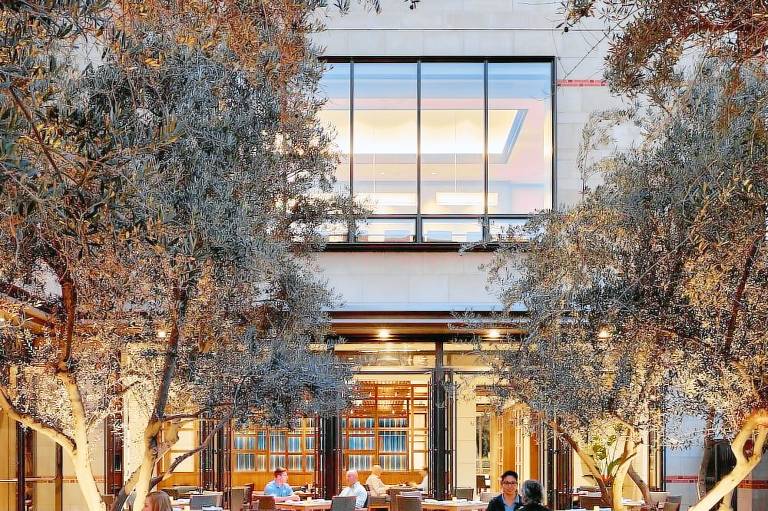Luskin Hotel