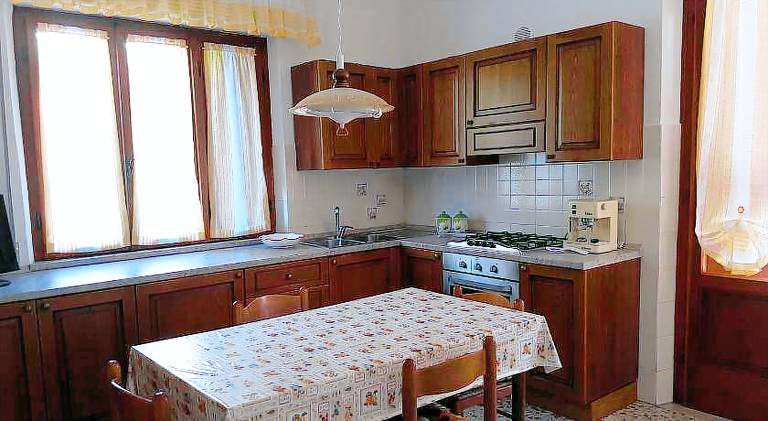 House with 2 rooms for 6 persons — photo 3
