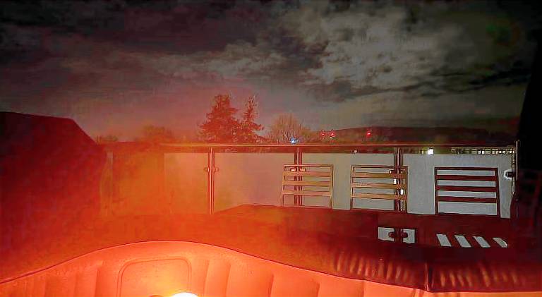Vollklimatisierte Maisonette Wohnung -Whirlpool, Dachterrasse, Weitblick, Fahrstuhl, Kliniknahe — photo 4