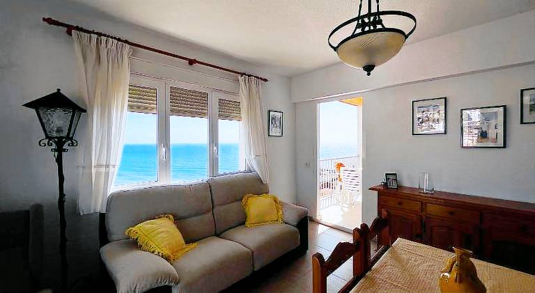 Apartment with patio | Beach nearby | Pets allowed — photo 2