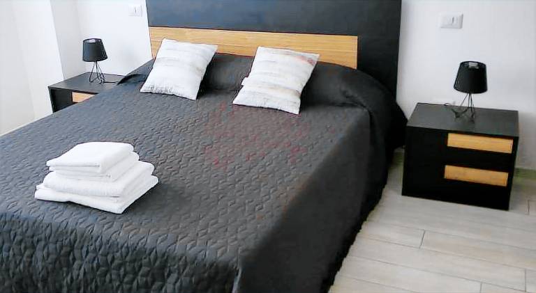 Rental apartment with 1 room for 4 persons in Grottammare