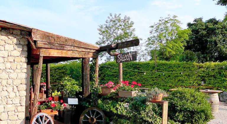 Farm with yard in Pordenone