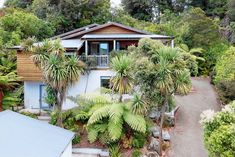 House  Riwaka
