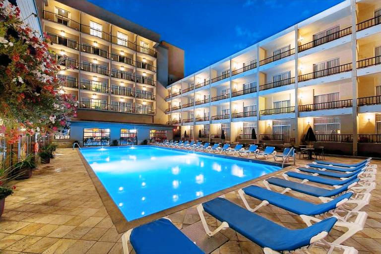 Coast Capri Hotel — photo 3