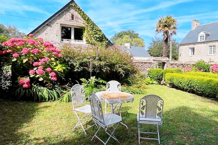 House with grill, garden & terrace | Nature view — photo 4