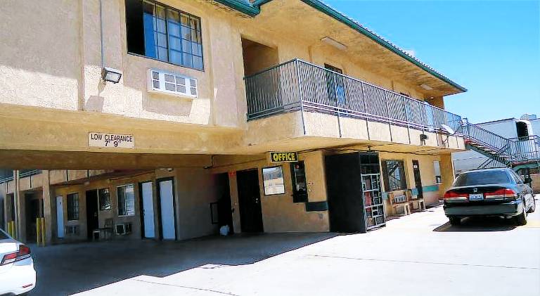 Economy Inn — photo 5