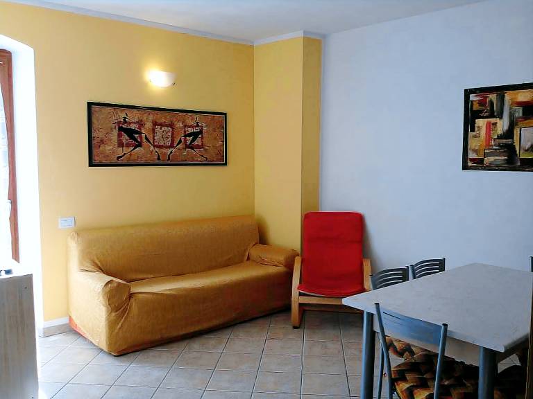 Holiday apartment with patio — photo 5