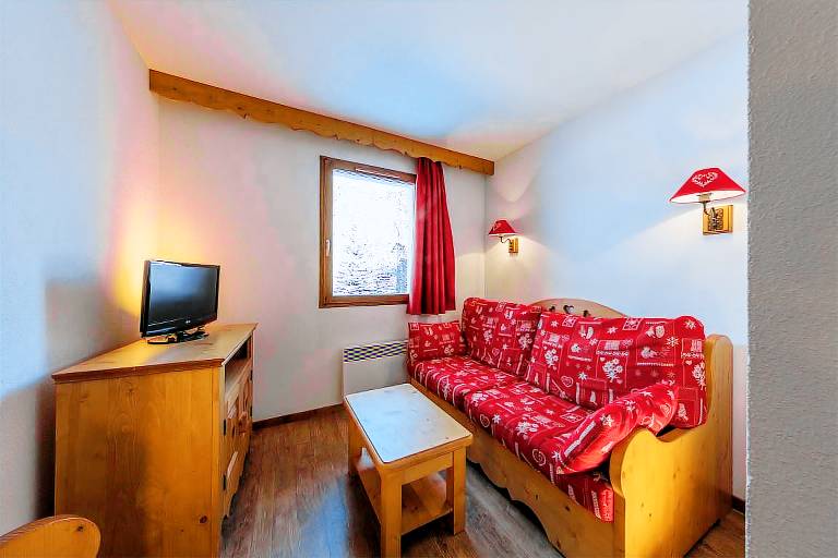 Child-friendly wonderful condo with sauna, pool & hot tub | Ski nearby | Pet-friendly — photo 4