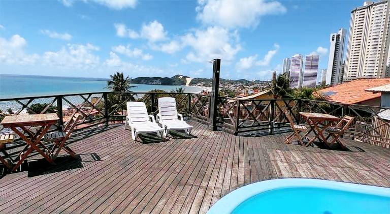 Apartment with pool — photo 5