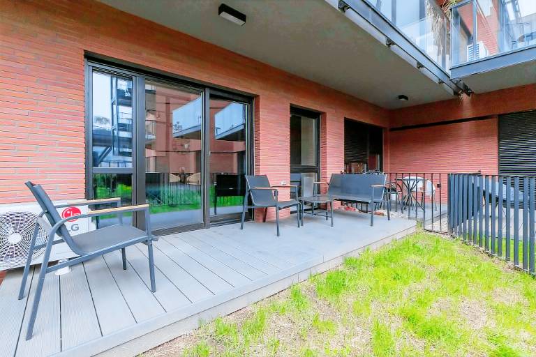 Rental apartment with fast internet, terrace & sauna — photo 4