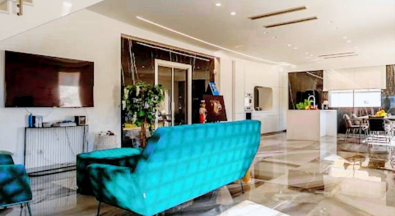 Villa with hot tub & pool | Close to the beach | Pets allowed — photo 3