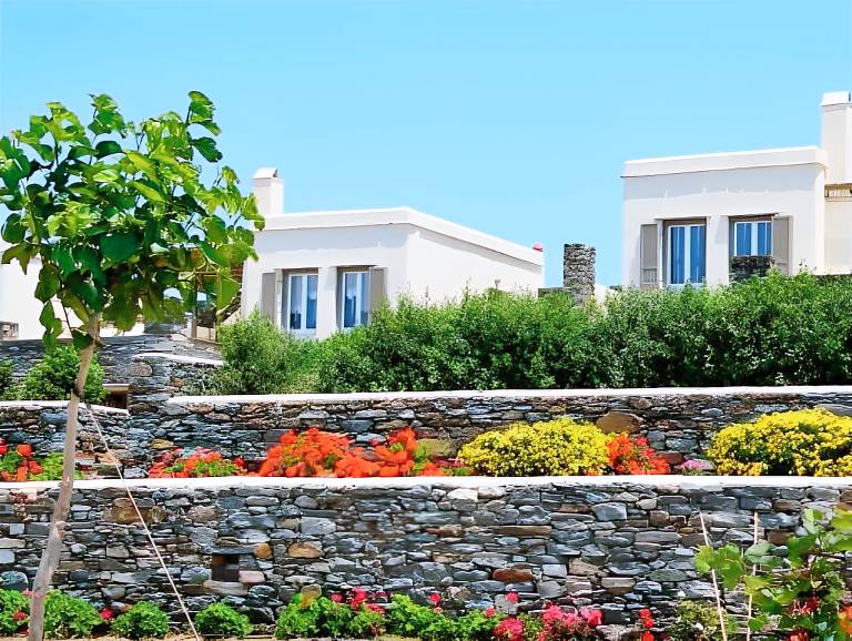Family-friendly villa with garden, pool & barbecue | Pet-friendly in Tinos