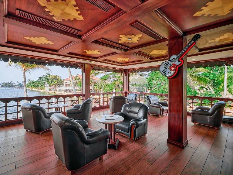 Sterling Lake Palace Alleppey — photo 4