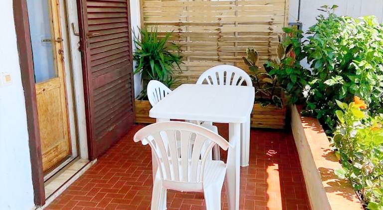 Apartment with 1 room for 5 persons — photo 2