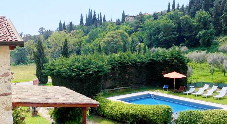 Lovely farm with patio, yard & private pool | Dogs allowed — photo 3