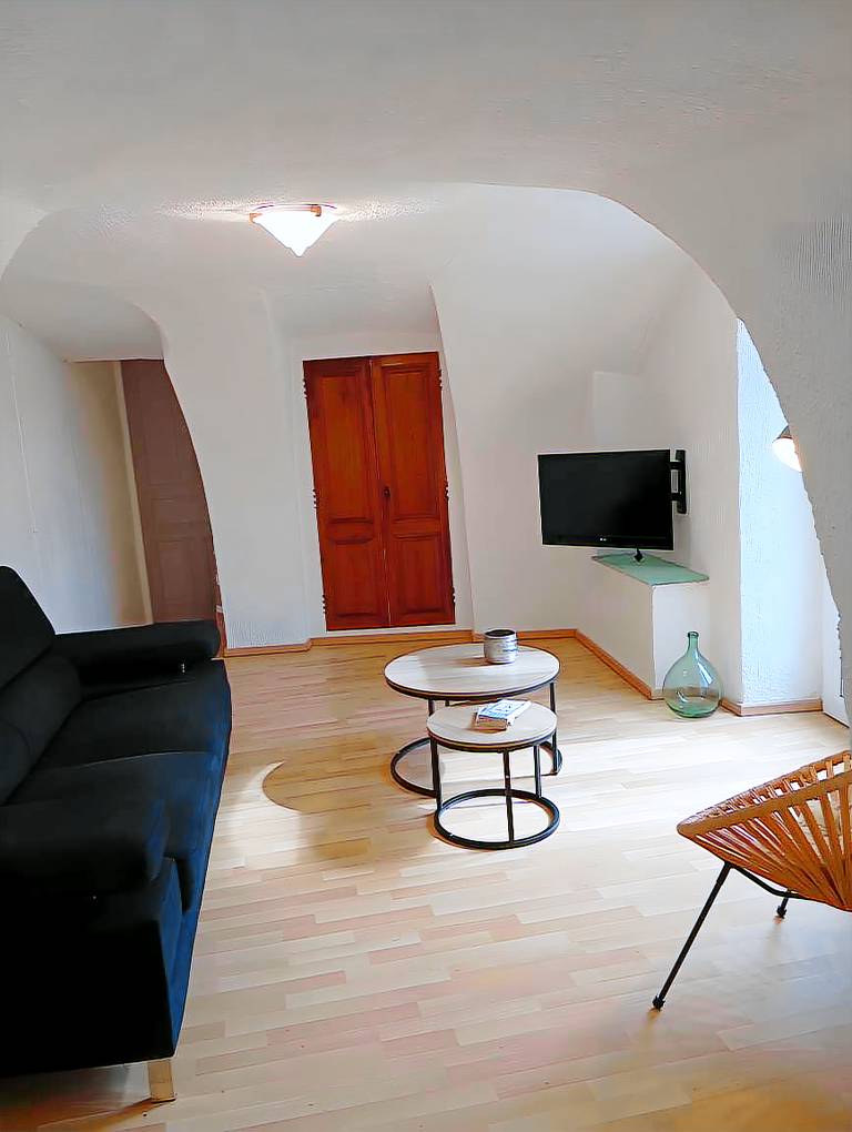 Apartment 'La Pergola' with Mountain View, Wi-Fi and Air Conditioning — photo 3