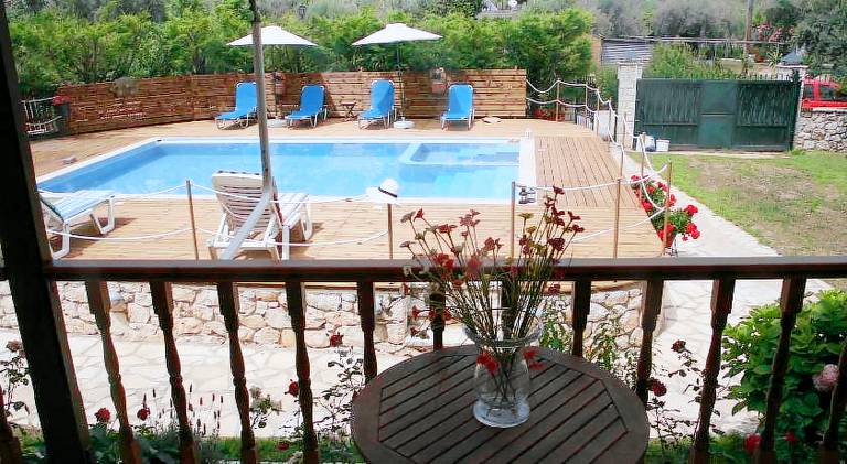 House with garden, barbecue & patio — photo 3
