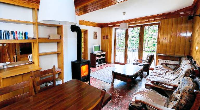 Villa with 4 rooms for 10 persons — photo 2