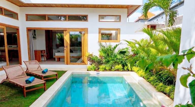 Villa with pool in Pecatu