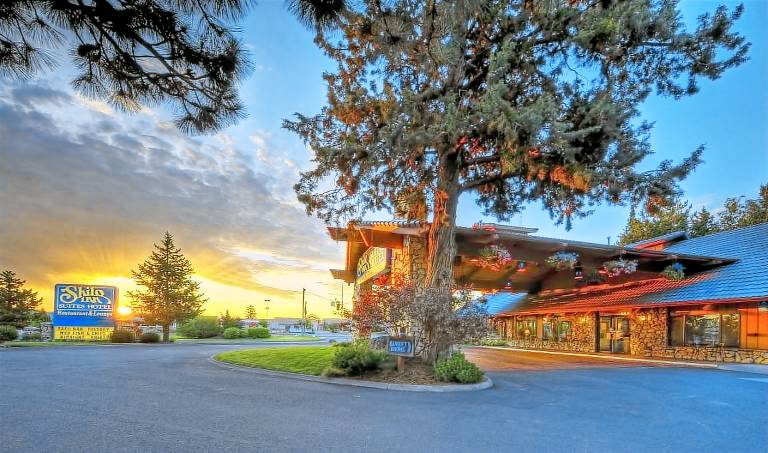 Shilo Inn Suites Hotel - Bend — photo 4