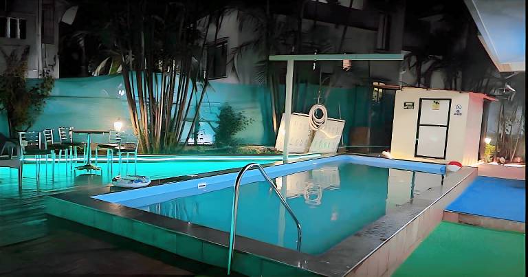 Spacious villa with grill, yard & pool | Good for workation | Pets allowed — photo 4
