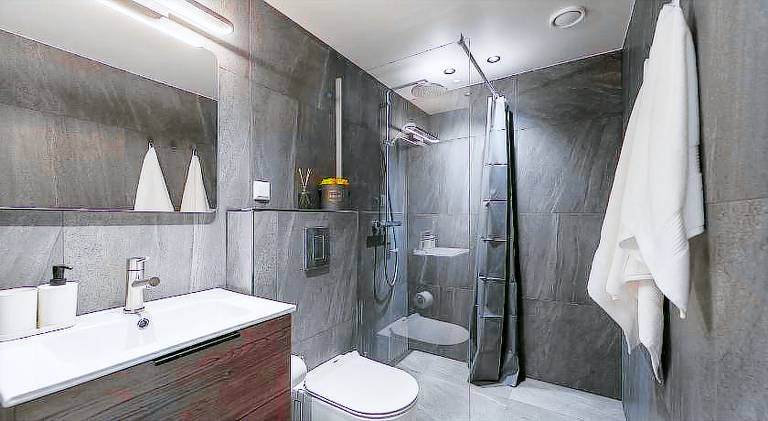 Apartment | Near Town Hall Square | Good for workation | Pet-friendly — photo 2