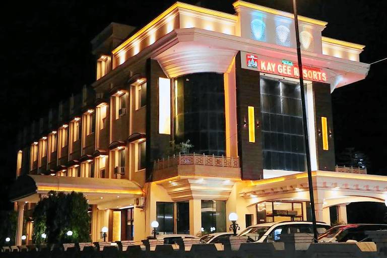 Hotel KayGee Resorts