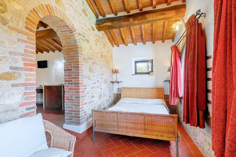Podere Papèra – 'Gallo Flat' Apartment with Mountain Views, Wi-Fi and Air Conditioning — photo 5