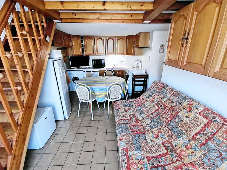 Vacation home | Beach nearby | Pets allowed — photo 3