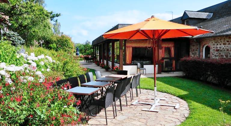 Logis Hotel Restaurant Relais Du Gue De Selle — photo 5