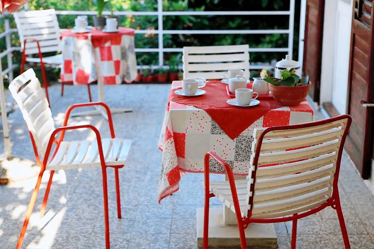 Apartment with garden & BBQ — photo 3