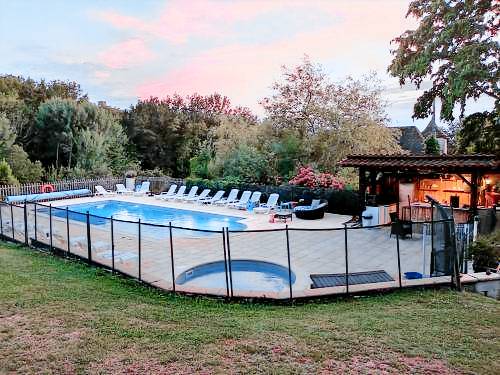 Domaine Pagel Gite nature piscine chauffee vaste jardin avec activites enfants — photo 2