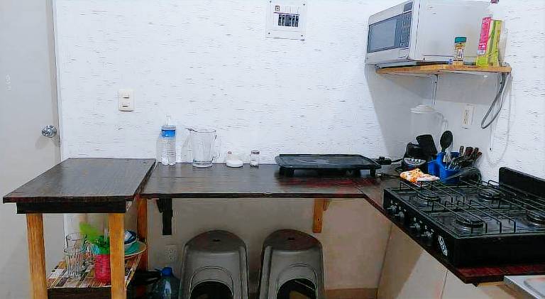 Apartment with pool — photo 5