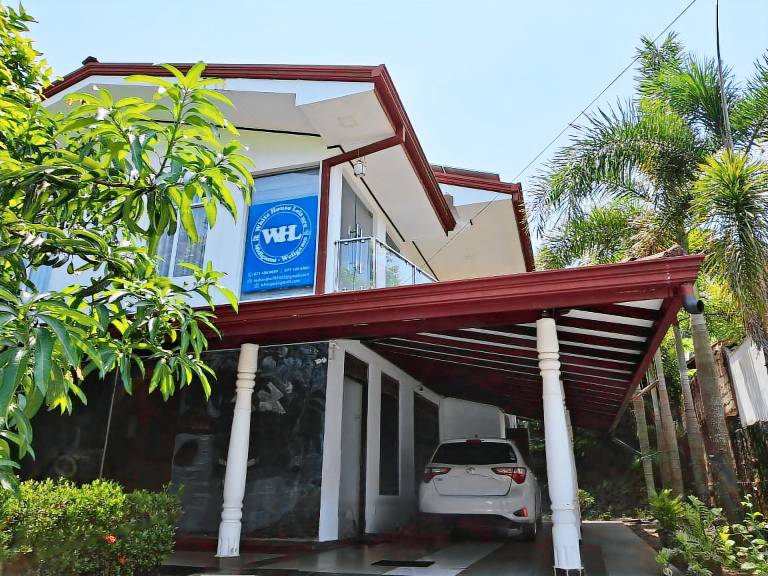Charming villa with yard | Suitable for remote work | Pets allowed in Ahangama