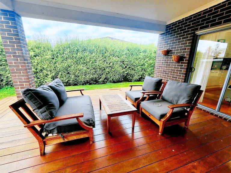 House  Caroline Springs