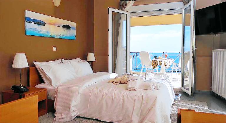 Hotel Pelagos Studios — photo 2