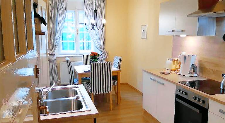 Holiday apartment with yard, private pool & patio — photo 2
