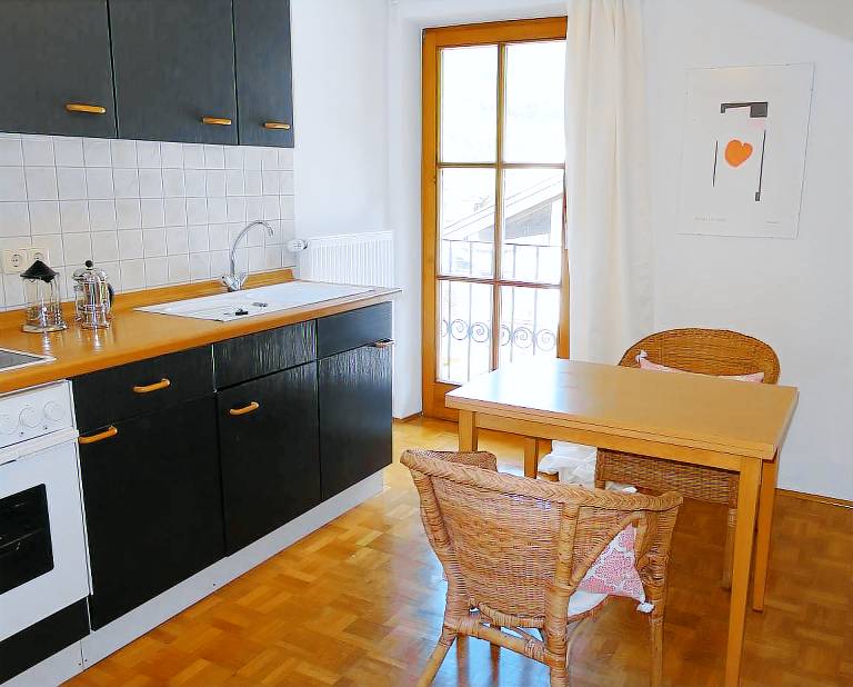 Freundliche zentrale Ferienwohnung mit Bergblick 30qm