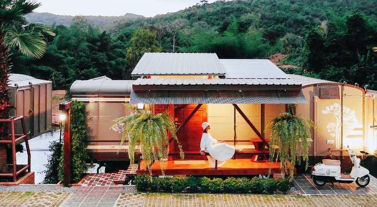U HAUS TRAIN CABIN RESORT — photo 4
