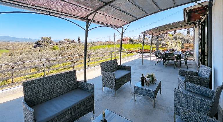 Fully equipped beautiful house with private pool, terrace & garden | Pet-friendly — photo 2