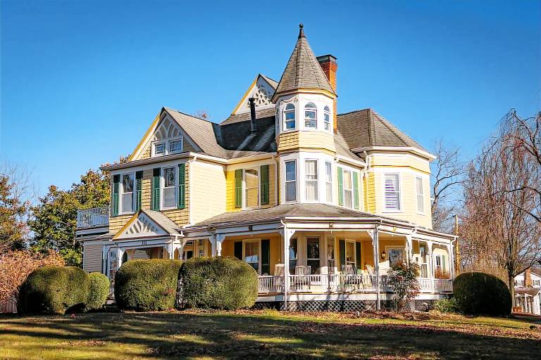 Bed and breakfast  Christiansburg