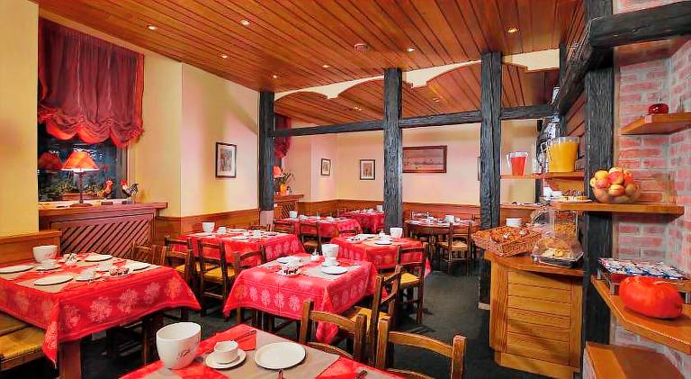 Logis Hotel de la Tour — photo 5