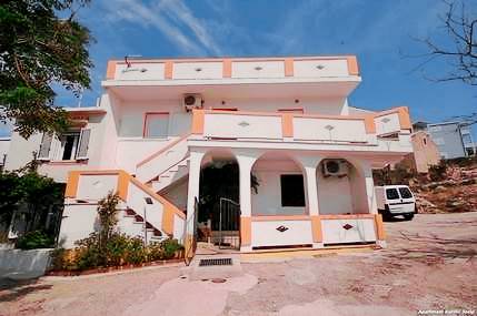 Apartament  Metajna