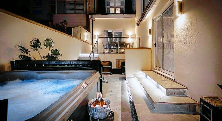 Ample holiday apartment with jacuzzi & patio | Next to the beach | Suitable for remote work | Pets allowed — photo 3