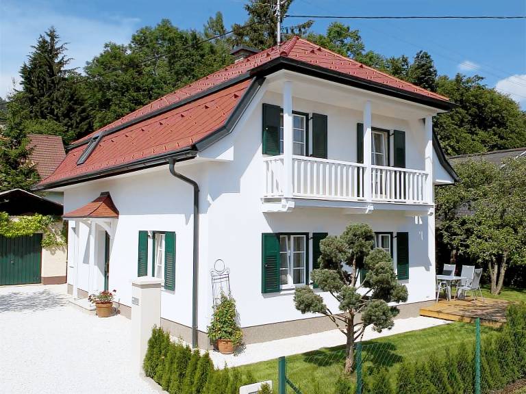 Fully equipped house with garden | Dogs allowed in Poertschach am Woerthersee
