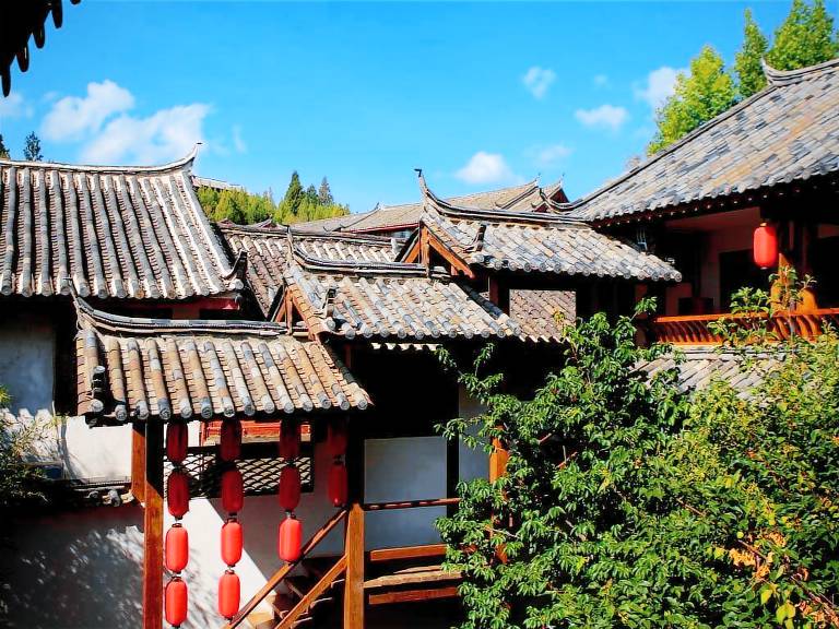 Serviced apartment with patio, garden & grill in Lijiang