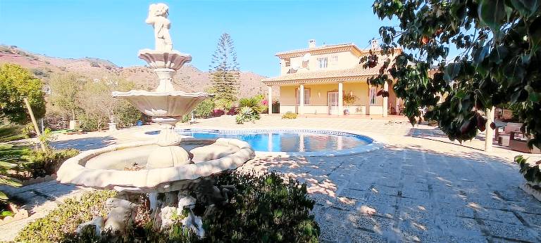 Villa Almogía