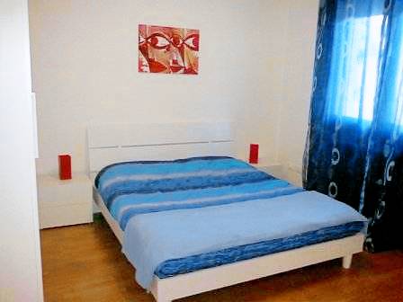 Holiday apartment with garden — photo 4
