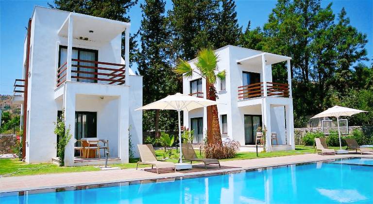 Fully equipped house with patio, yard & pool | Suitable for remote work | Pet-friendly in Mugla