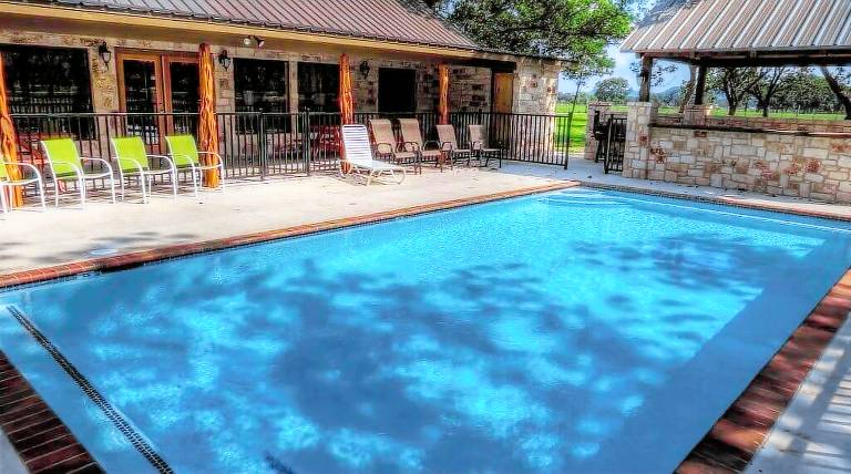 Farmhouse  Leakey